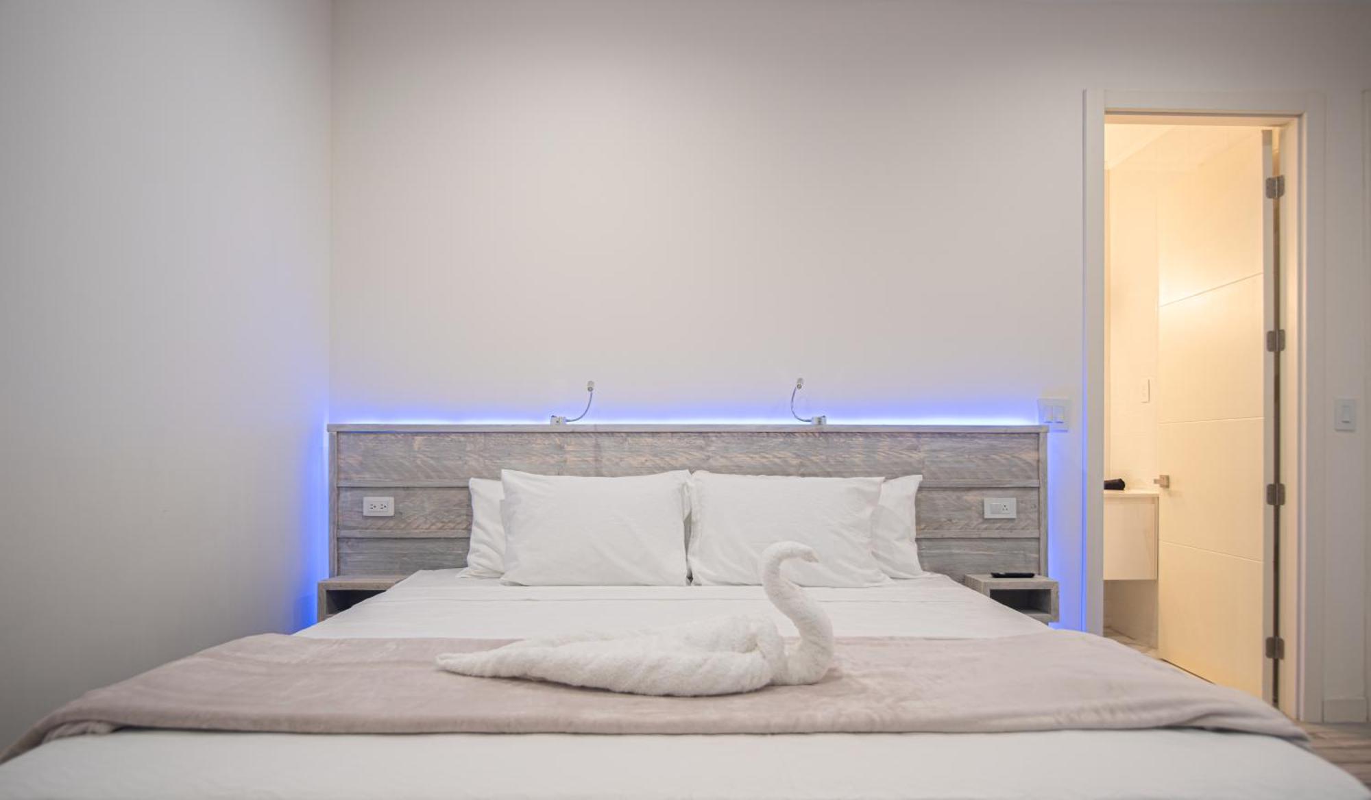 The Cove - Condo Hotel - Palm Beach Strip Εξωτερικό φωτογραφία
