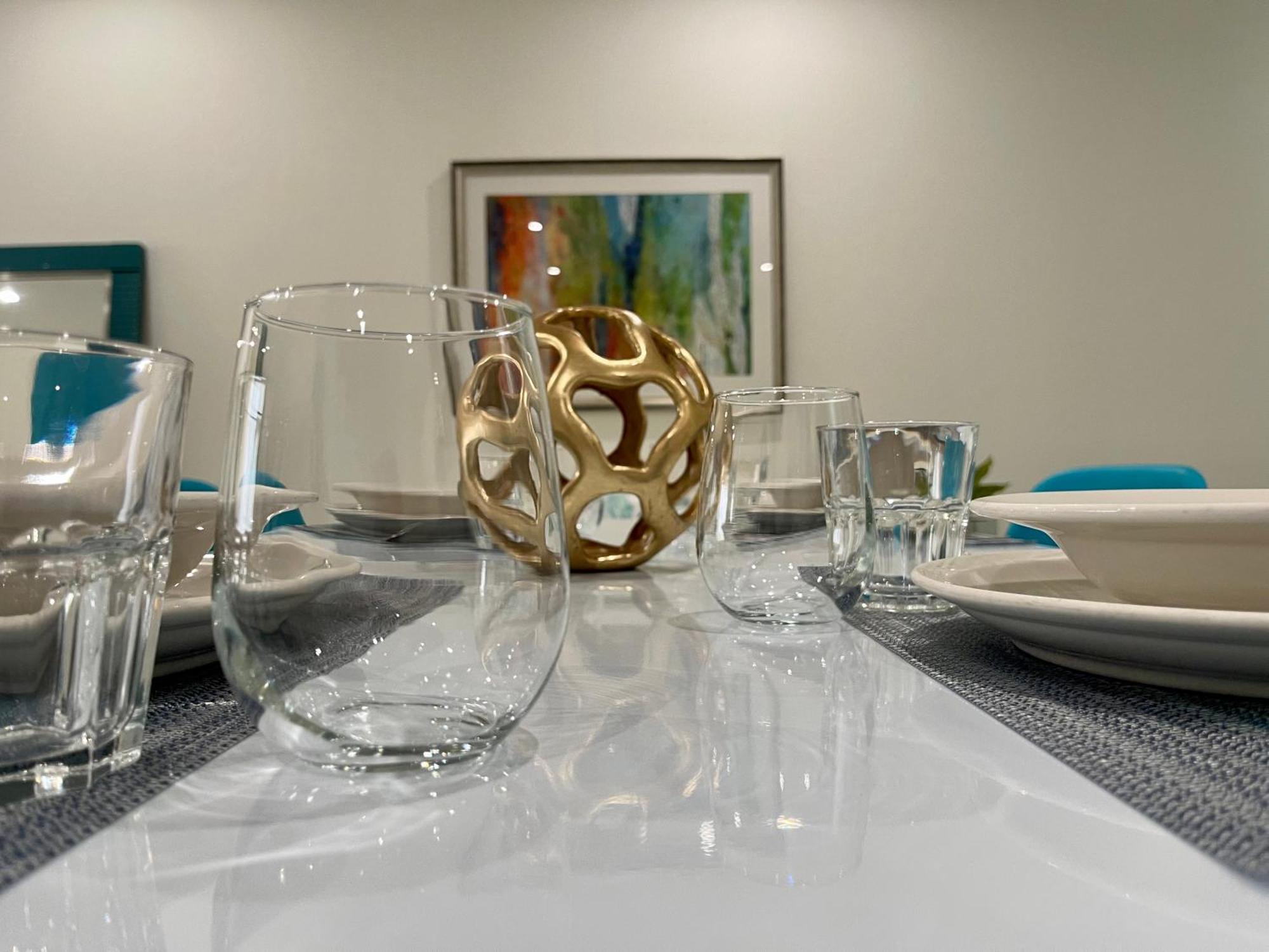 The Cove - Condo Hotel - Palm Beach Strip Εξωτερικό φωτογραφία